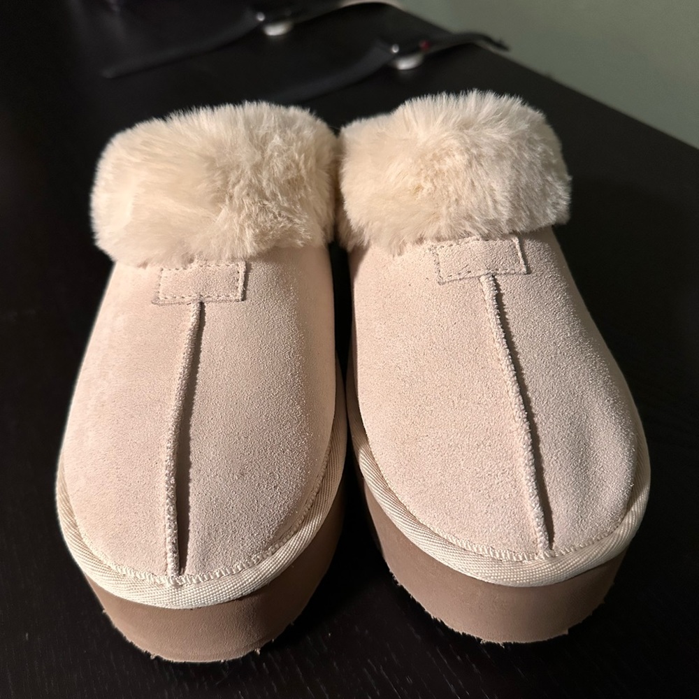 Ugg Dupe Platform Slippers